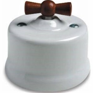 INTERRUPTOR DE PORCELANA BLANCA Y LAZO DE MADERA MIEL.