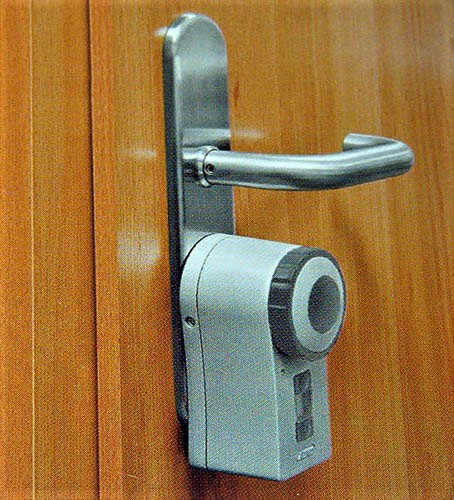 ABRE PUERTAS REMOTA MOTORIZADA DOR CFA 1